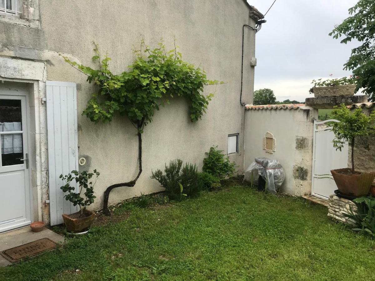 La Maison De Josephine Montignac-Charente Εξωτερικό φωτογραφία